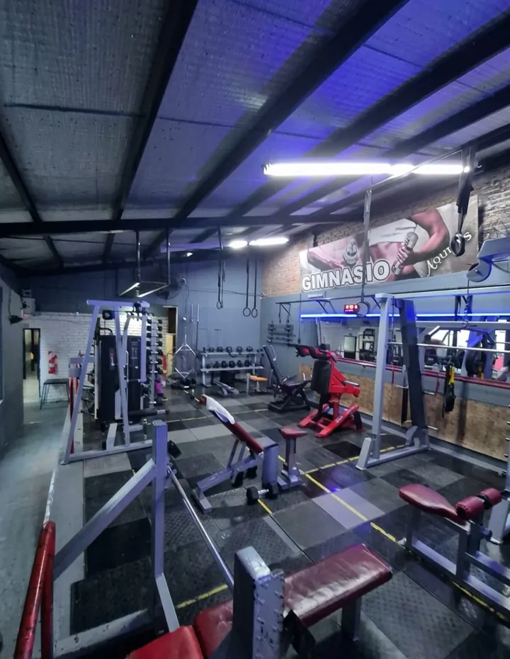 Sala secundaria de musculación del Gimnasio Aquiles